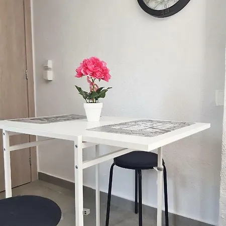 Stavrini's Paradise Apartment *